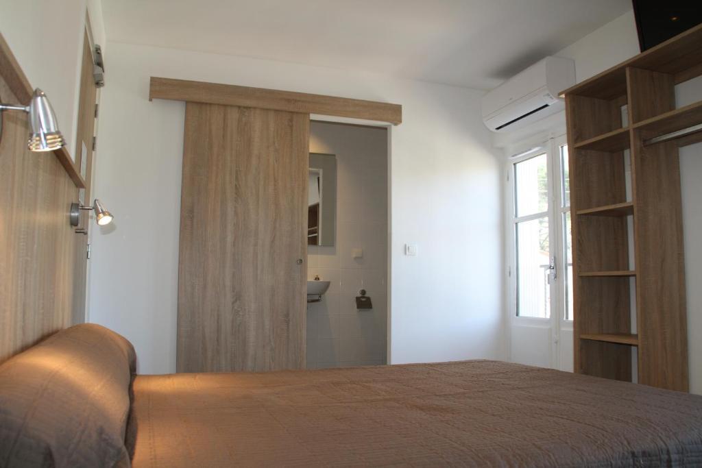 Hotel Arago Cerbere Bilik gambar
